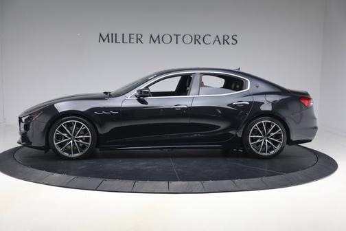 2023 Maserati Ghibli Modena Q4