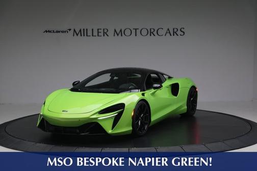 2023 McLaren Artura Performance