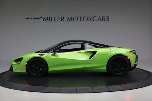2023 McLaren Artura Performance