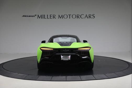 2023 McLaren Artura Performance