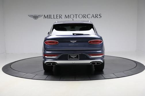 2025 Bentley Bentayga Azure V8