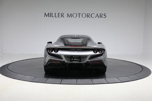 2022 Ferrari F8 Tributo Base