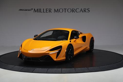2024 McLaren Artura Performance