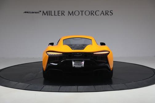 2024 McLaren Artura Performance