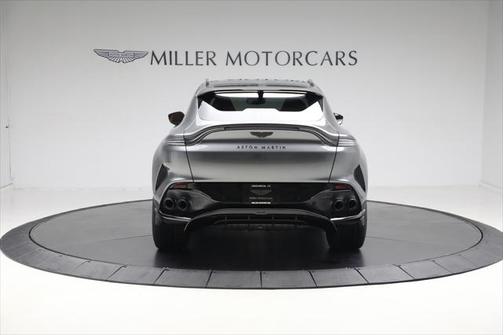 2025 Aston Martin DBX 707