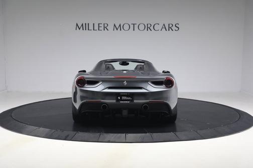 Grigio Silverstone 2018 Ferrari 488 Spider Base