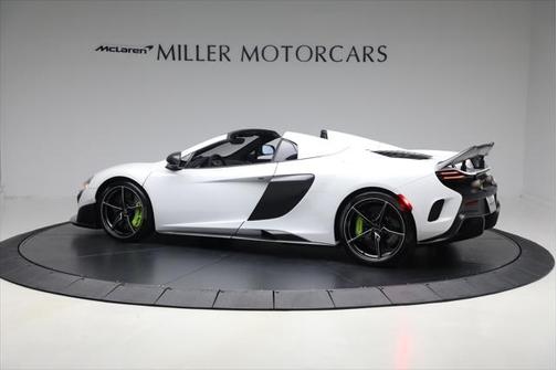 2016 McLaren 675LT Base