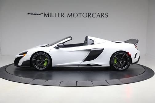2016 McLaren 675LT Base