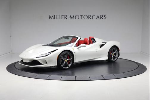 Bianco Fuji 2023 Ferrari F8 Spider Convertible