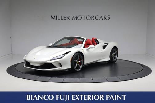 Bianco Fuji 2023 Ferrari F8 Spider Convertible