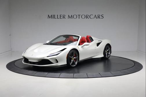 Bianco Fuji 2023 Ferrari F8 Spider Convertible