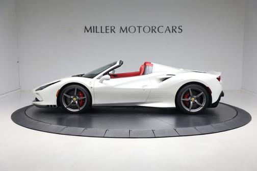 Bianco Fuji 2023 Ferrari F8 Spider Convertible