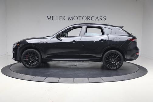 Nero Ribelle Metallic 2023 Maserati Levante Modena S