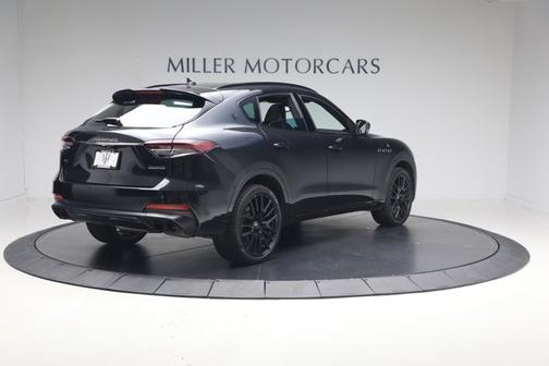 Nero Ribelle Metallic 2023 Maserati Levante Modena S