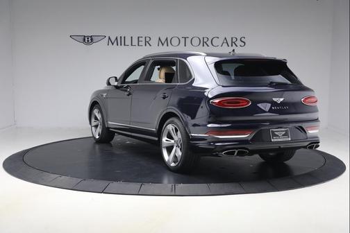 2024 Bentley Bentayga V8