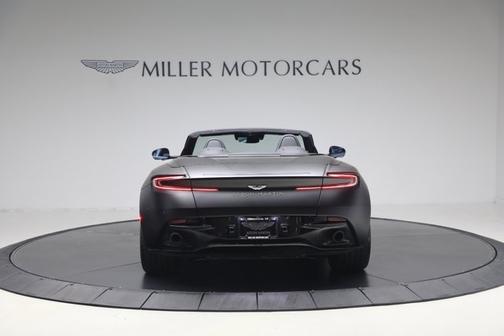 Q Satin Onyx Black 2024 Aston Martin DB12 Volante