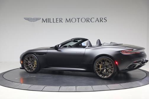 Q Satin Onyx Black 2024 Aston Martin DB12 Volante