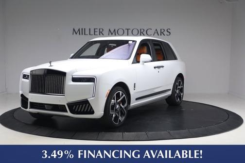 Arctic White 2026 Rolls-Royce Cullinan Black Badge