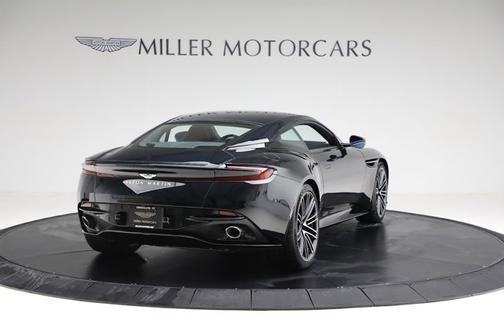 2024 Aston Martin DB12 V8