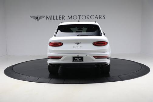 2023 Bentley Bentayga Azure V8