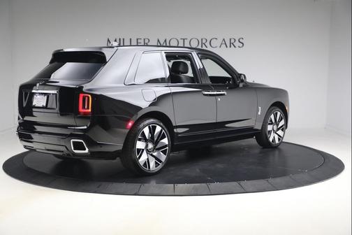 Black Diamond 2026 Rolls-Royce Cullinan SUV