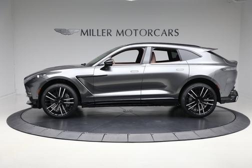 2025 Aston Martin DBX 707