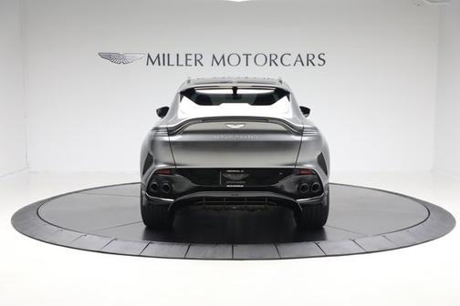 2025 Aston Martin DBX 707