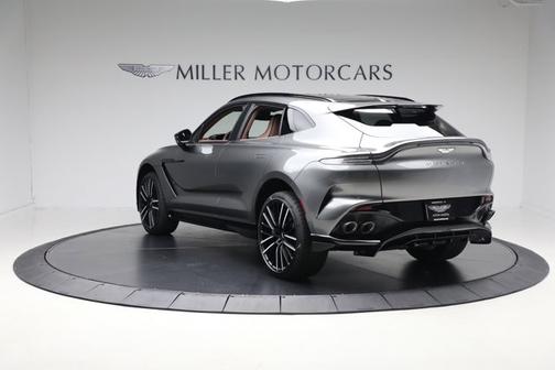 2025 Aston Martin DBX 707