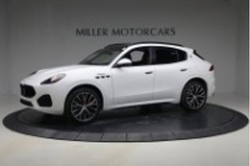 Bianco 2026 Maserati Grecale Modena