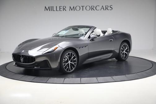 2026 Maserati GranCabrio Modena