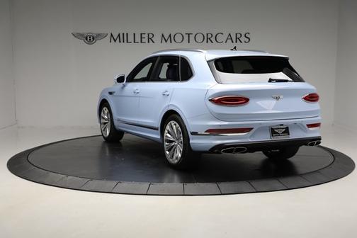 2025 Bentley Bentayga Azure V8