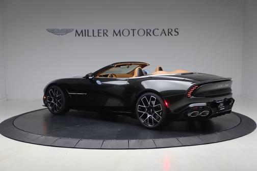 Minotaur Green 2026 Aston Martin Vanquish Volante