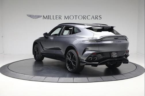 2025 Aston Martin DBX 707