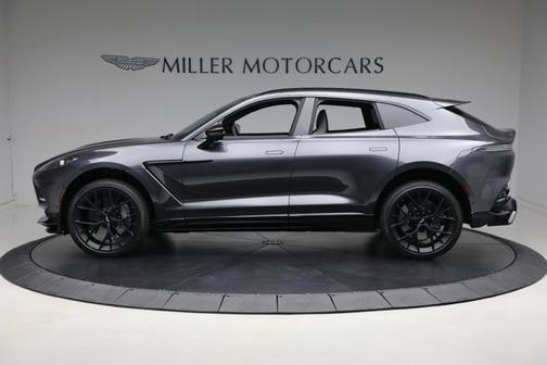 2025 Aston Martin DBX 707