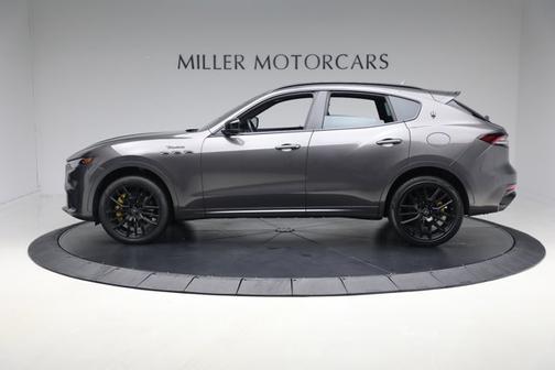 2022 Maserati Levante Modena