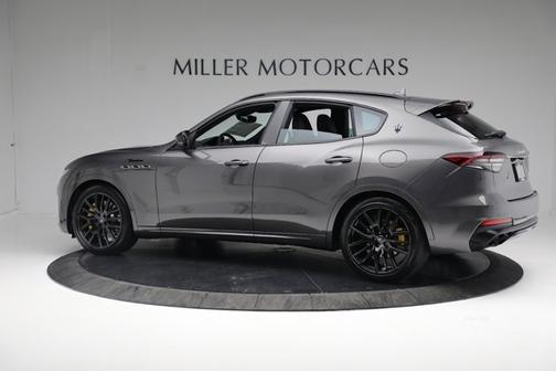 2022 Maserati Levante Modena