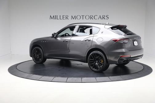 2022 Maserati Levante Modena