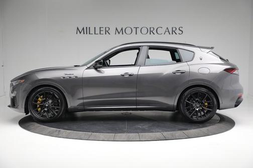 2022 Maserati Levante Modena