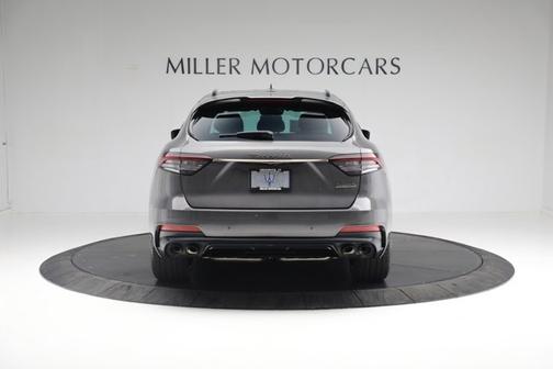 2022 Maserati Levante Modena