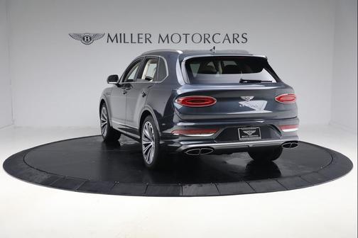 2025 Bentley Bentayga V8