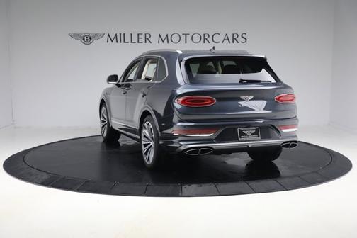 2025 Bentley Bentayga V8