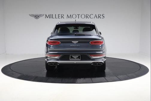 2025 Bentley Bentayga V8