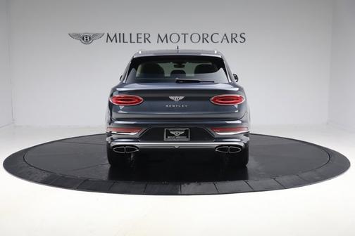 2025 Bentley Bentayga V8