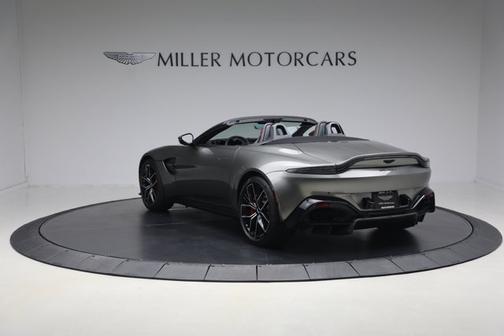 2021 Aston Martin Vantage Roadster