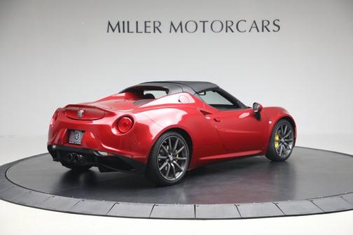 2020 Alfa Romeo 4C Spider Base