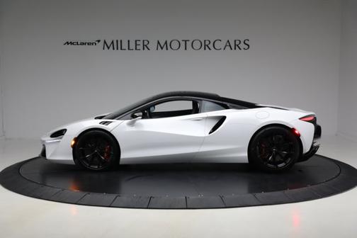 2023 McLaren Artura TechLux