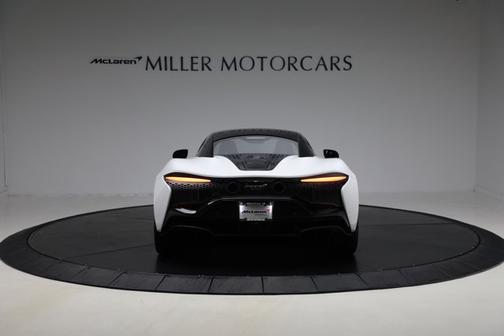 2023 McLaren Artura TechLux
