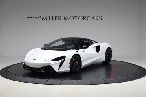2023 McLaren Artura TechLux