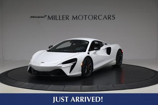Silica White 2023 McLaren Artura TechLux