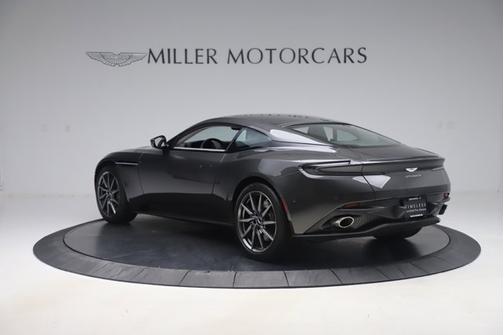 2019 Aston Martin DB11 V8
